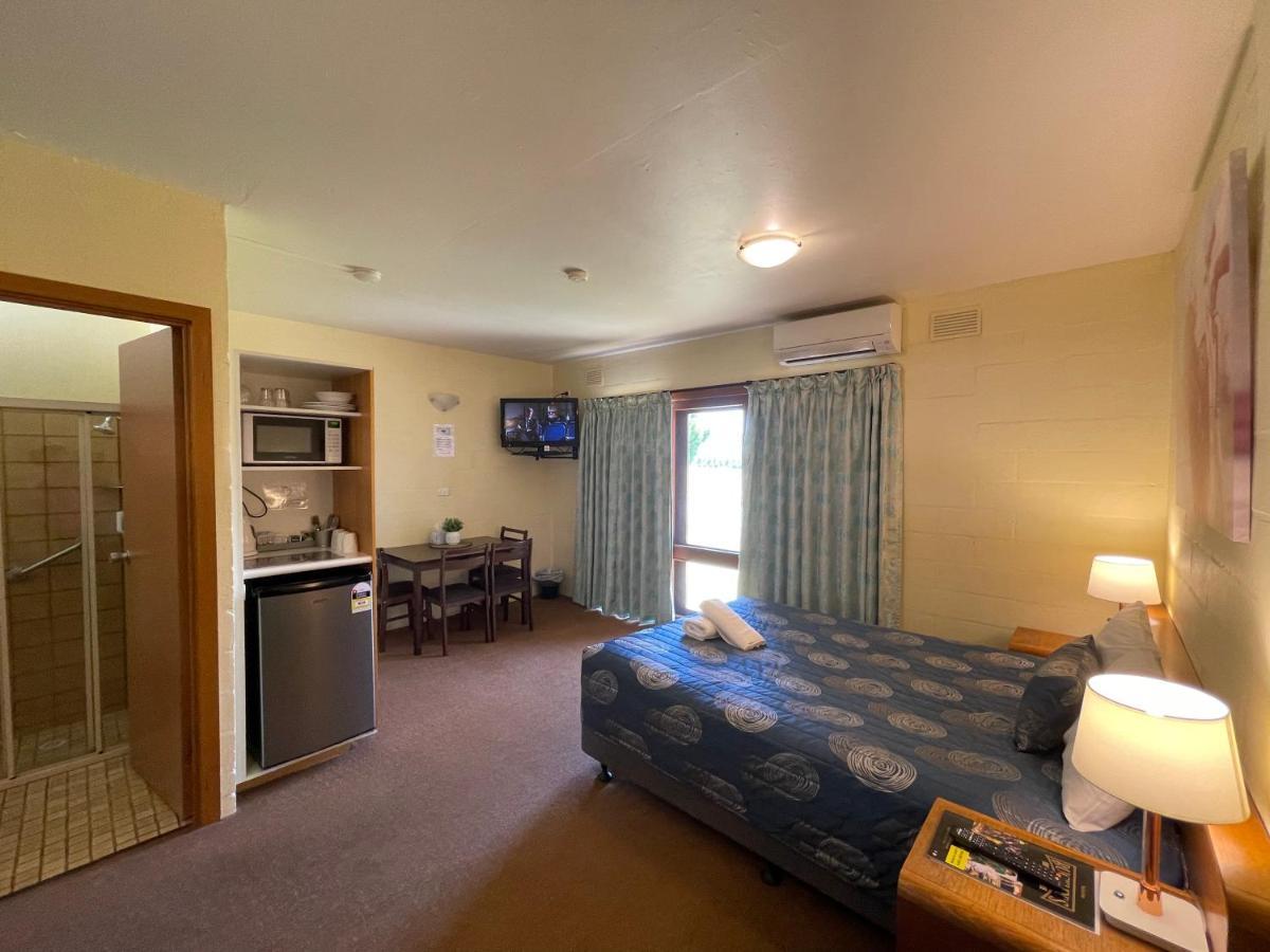Mountain Creek Motel Bar & Restaurant Mount Beauty Exteriér fotografie