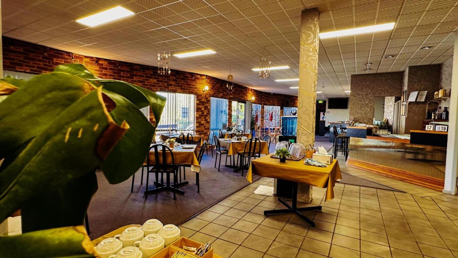 Mountain Creek Motel Bar & Restaurant Mount Beauty Exteriér fotografie