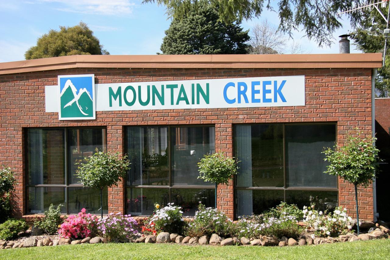 Mountain Creek Motel Bar & Restaurant Mount Beauty Exteriér fotografie