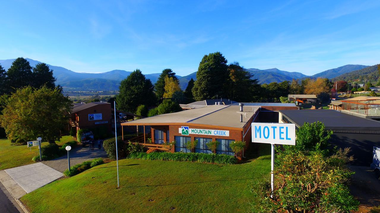Mountain Creek Motel Bar & Restaurant Mount Beauty Exteriér fotografie