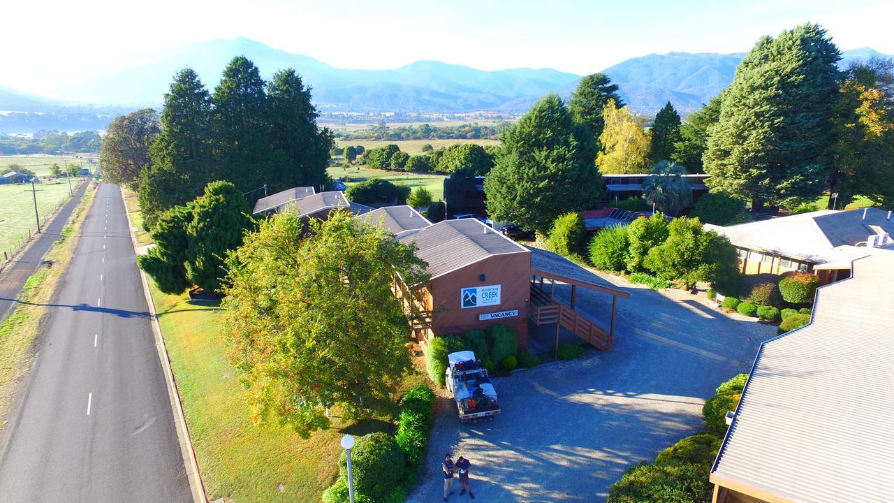 Mountain Creek Motel Bar & Restaurant Mount Beauty Exteriér fotografie